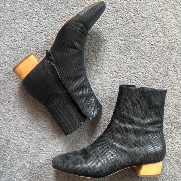 Charlotte Stone Black Ankle Boots with Wooden Heel - Picture 2 of 4